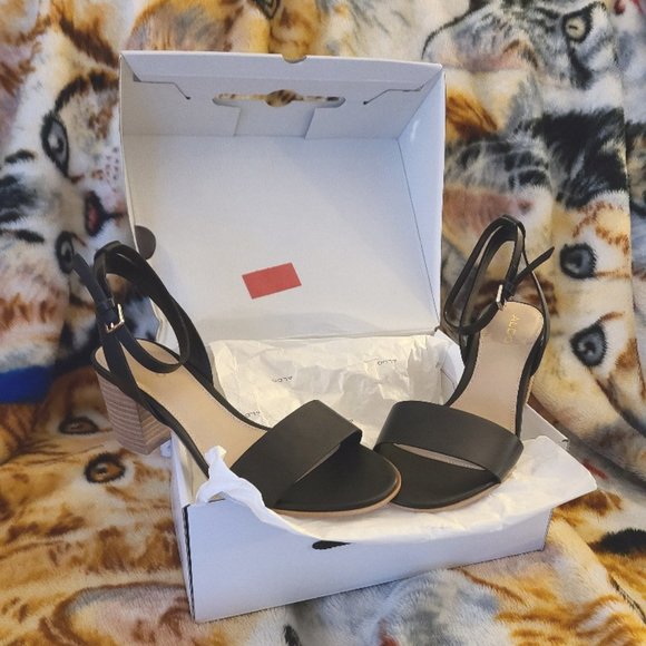 BRAND NEW ALDO LADIE'S Doreclya US Size 6 Black leather smooth open - Picture 1 of 7